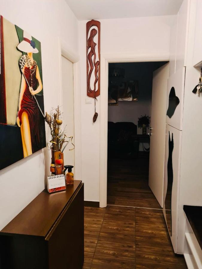Liam Studio Bukarest Exteriör bild